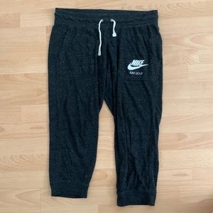 NIKE JOGGERS CROP